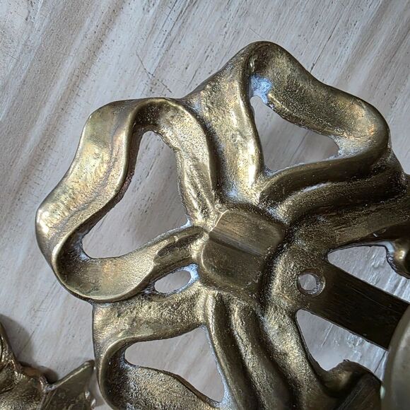 Set Of 2 Brass Bow Ribbon Taper Candle Holders Wall Sconce 5.5 X 3.5 Vintage - Picture 6 of 11